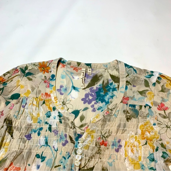 Grand & Greene Women's Neutral Floral Pleated Peasant Blouse Medium Boho Fairy - Picture 4 of 9